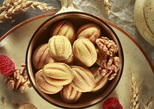Печенье Орешки со сгущенкой и грецким орехом